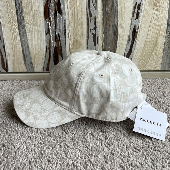 Coach Signature C Den Hat - Picture 2 of 7